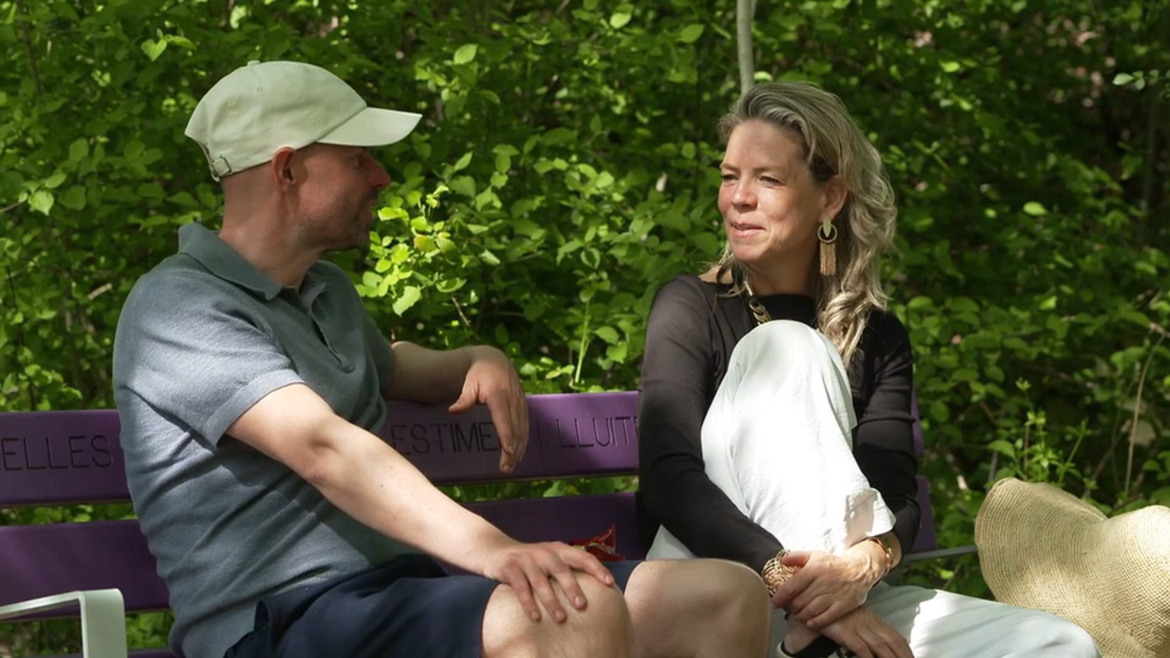 B&B vol liefde: Iris zwicht niet voor zweefdicht en chronisch rouwende Marlies luistert slecht naar advies